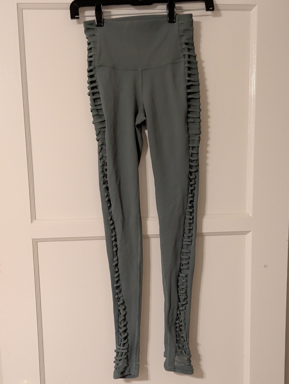 ALO Yoga Green Side-Lattice Leggings Size XXS